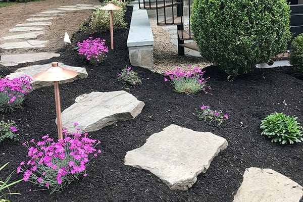 600x400-flowers-stones2