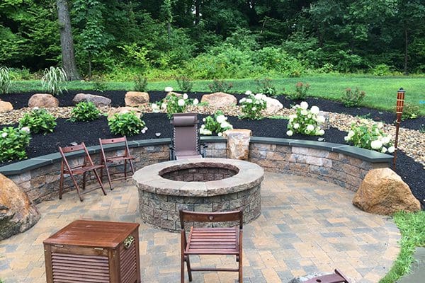 600x400-Hardscapes-firepit