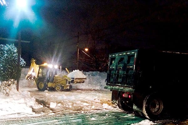 600x400-snow-removal-loader-truck