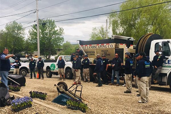 600x400-team-morning-huddle