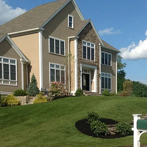 900x600-Gallery-home-lawn